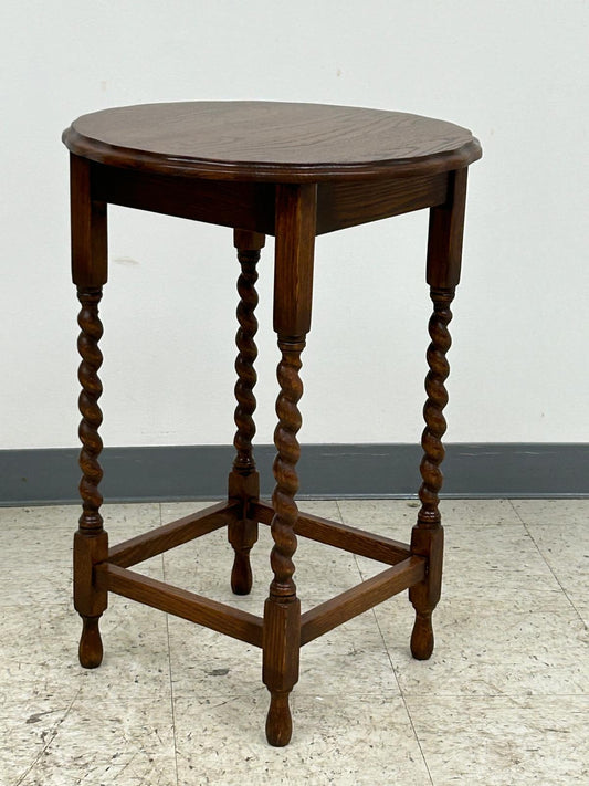 Mission Oak End Table With Barley Twist Legs - Walnut Stain