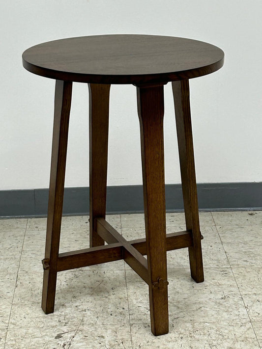 Arts And Crafts / Mission Style Oak Round End Table - Walnut Stain