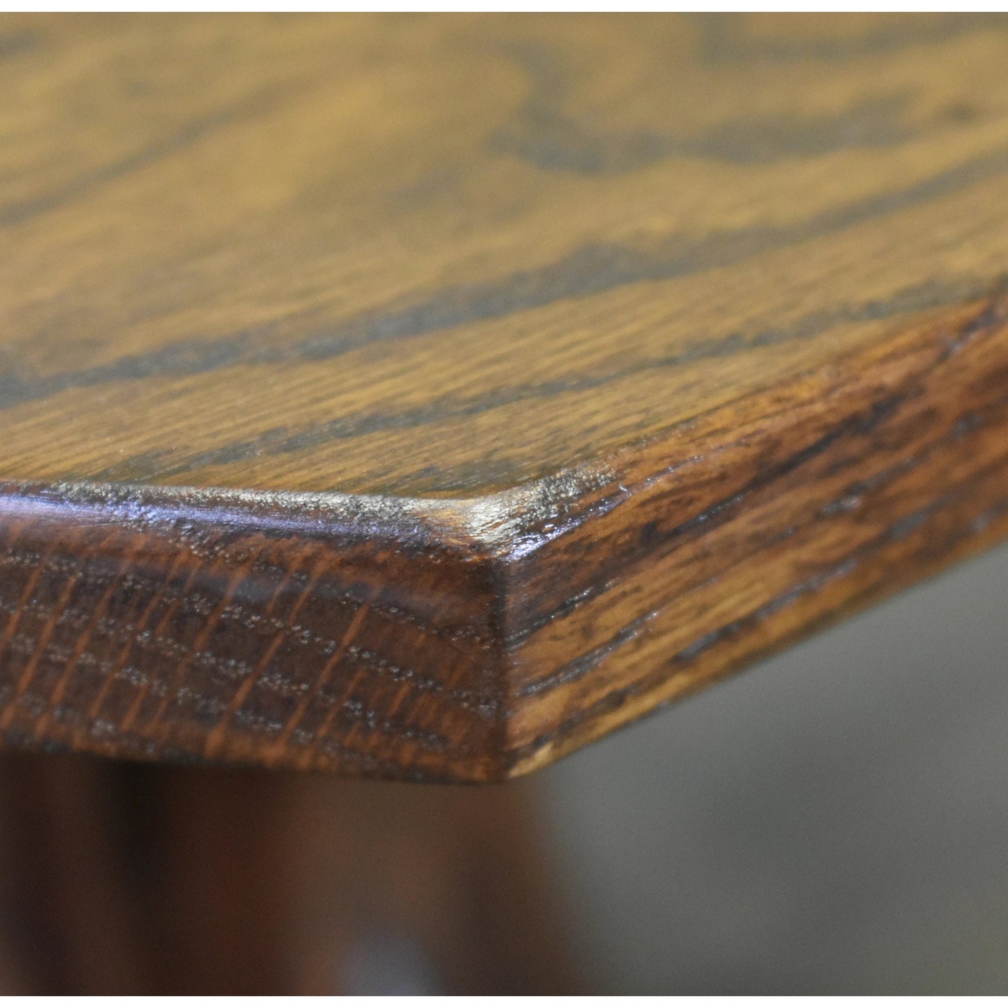 Mission Solid Oak Mouse Detail End Table