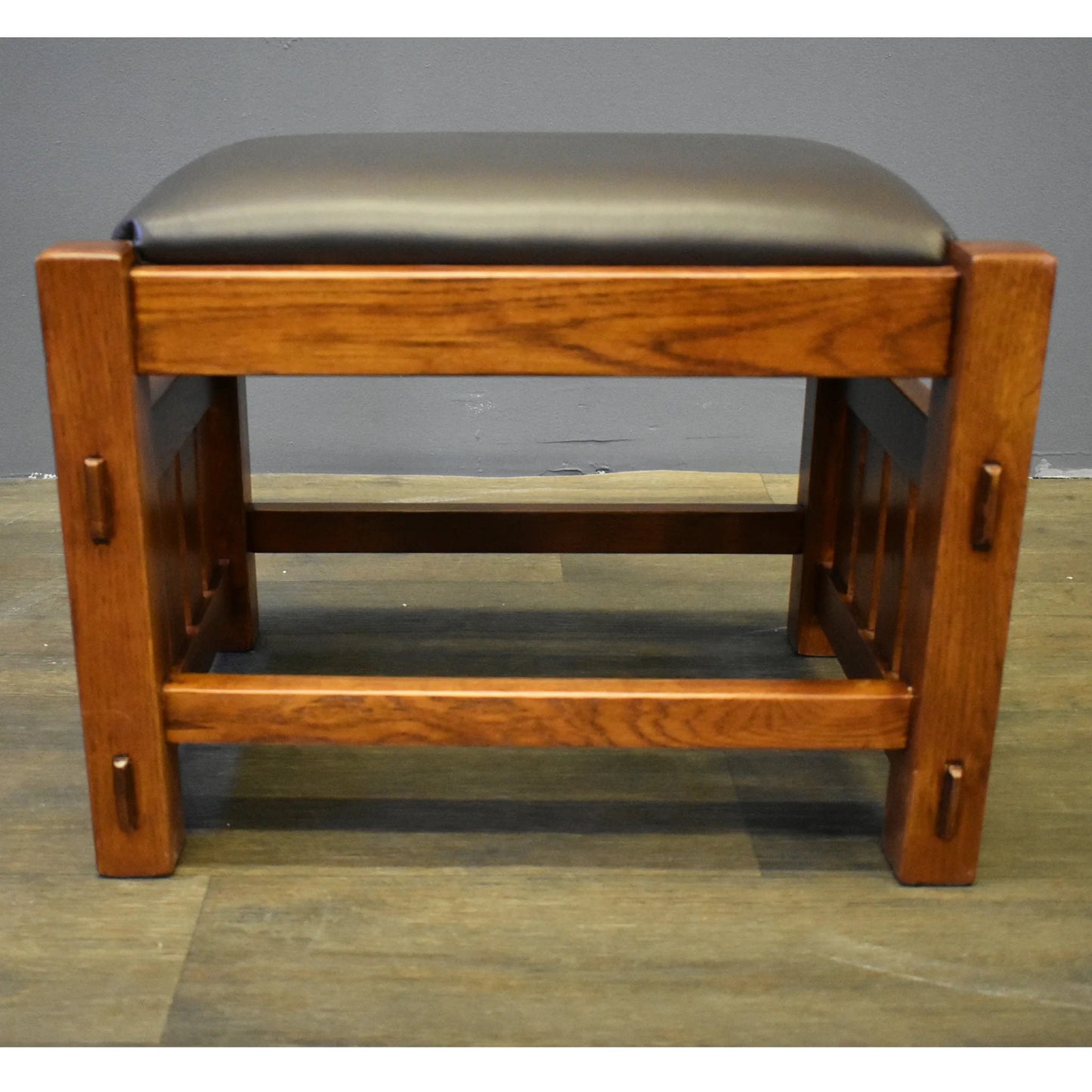 Mission Oak Foot Stool - Wide Spindles (2 Colors Available)